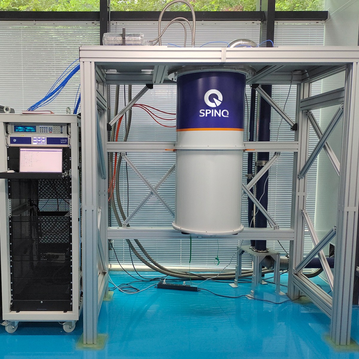 commercial superconducting quantum computer